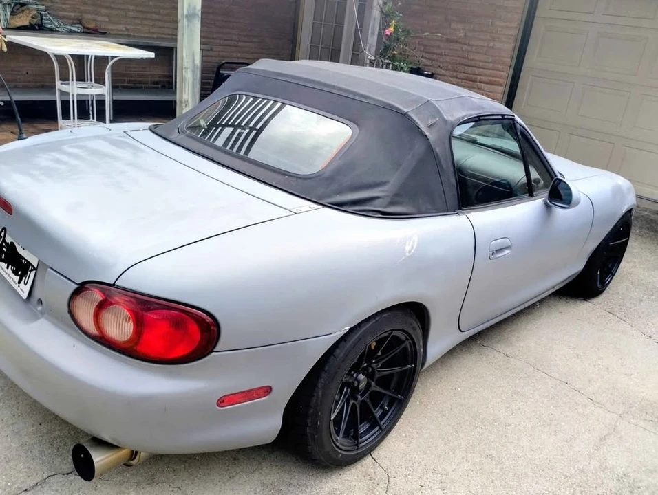 2001 Mazda NB MX-5 Miata - Image 4 of 7