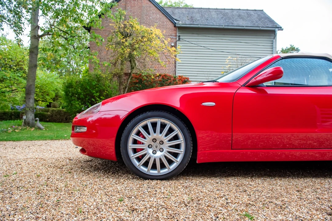 2002 Maserati Spyder - Image 14 of 30