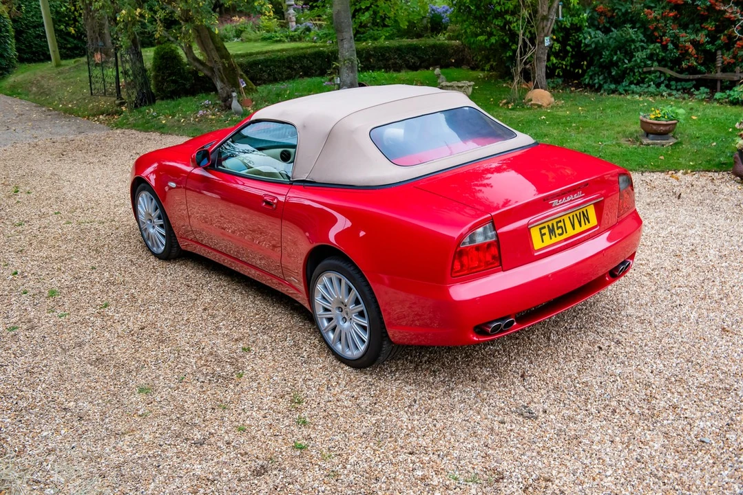 2002 Maserati Spyder - Image 18 of 30