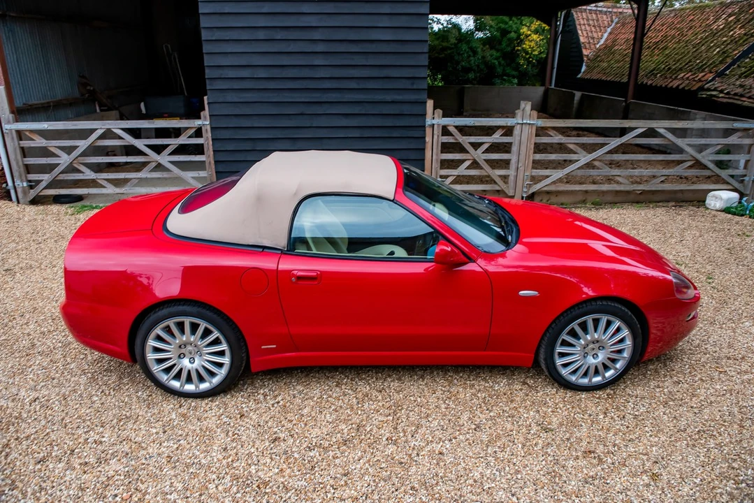 2002 Maserati Spyder - Image 24 of 30