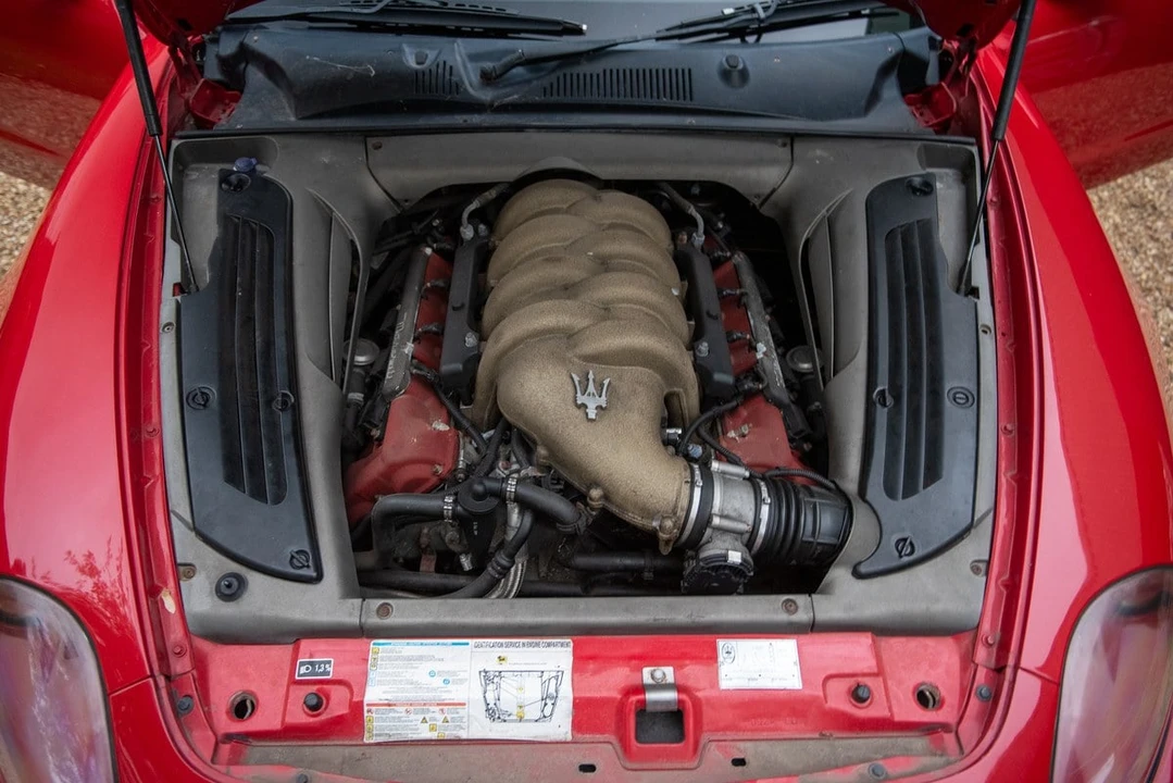 2002 Maserati Spyder - Image 8 of 30
