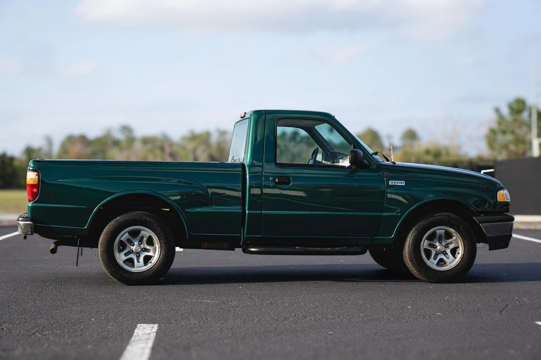 2001 Mazda B Series 5th Gen - Image 3 of 31