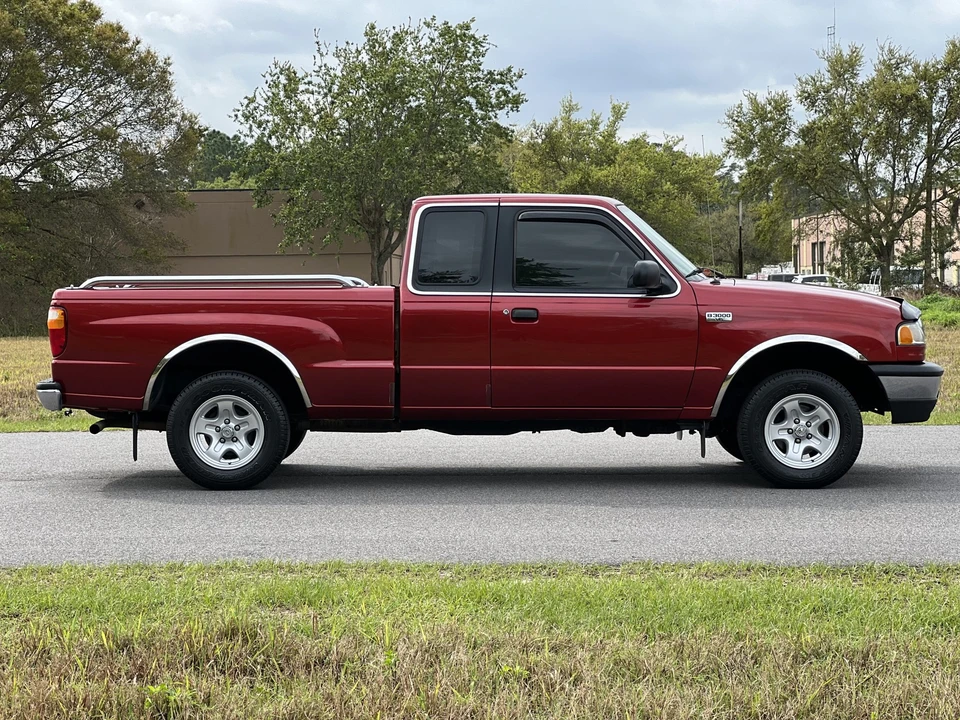 2001 Mazda B Series 5th Gen - Image 25 of 31