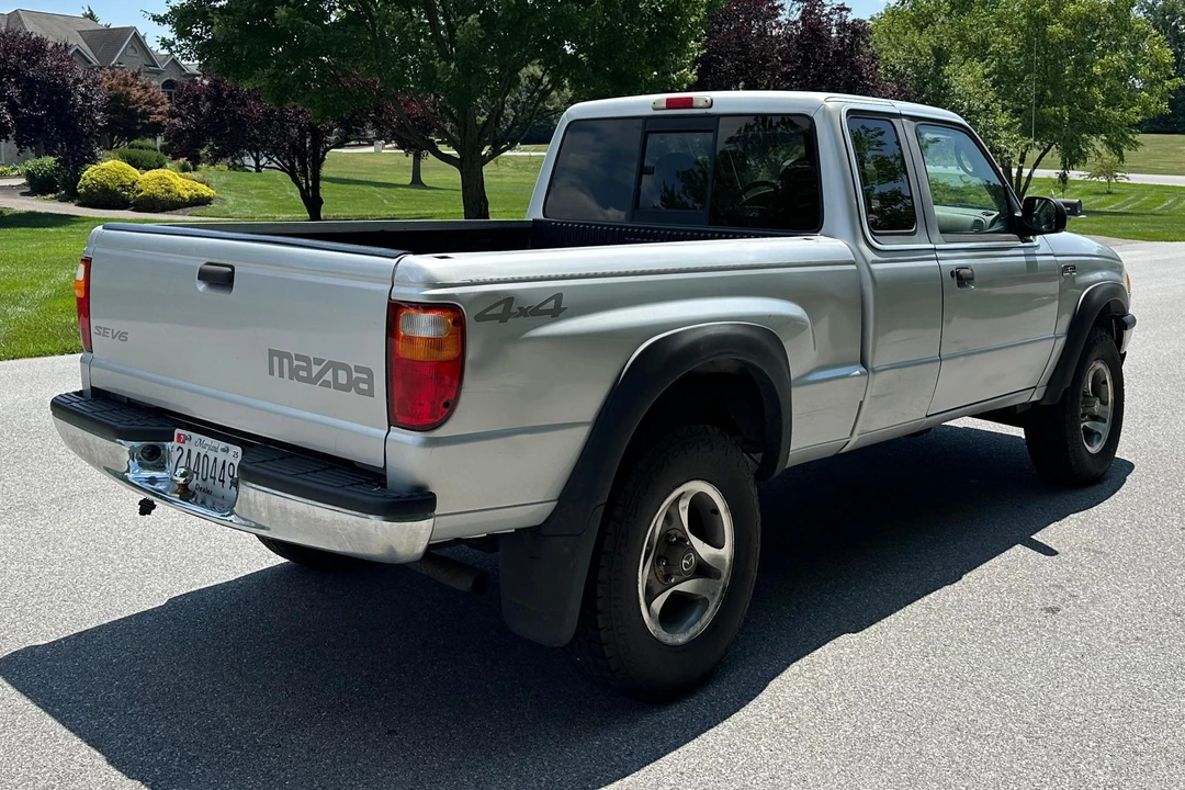 2001 Mazda B Series 5th Gen - Image 4 of 31