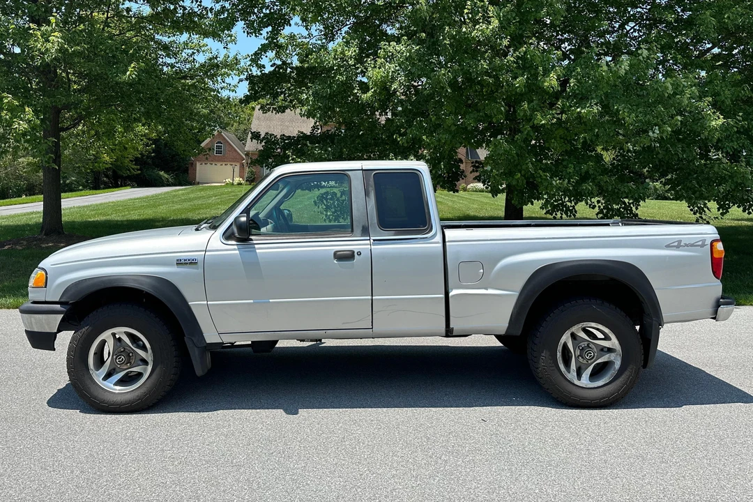 2001 Mazda B Series 5th Gen - Image 3 of 31