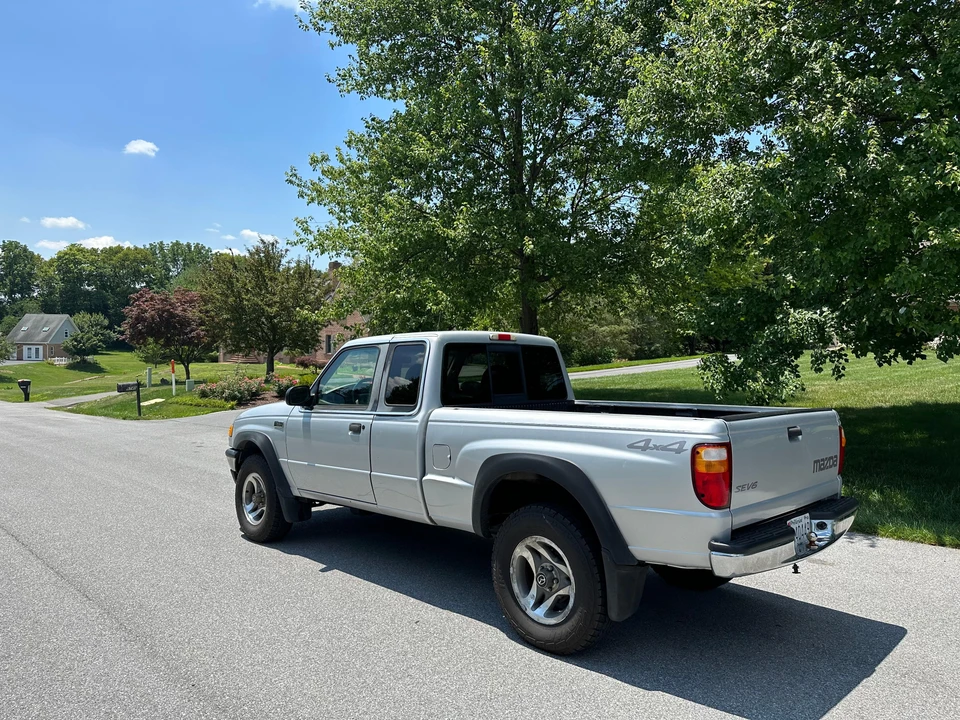 2001 Mazda B Series 5th Gen - Image 15 of 31