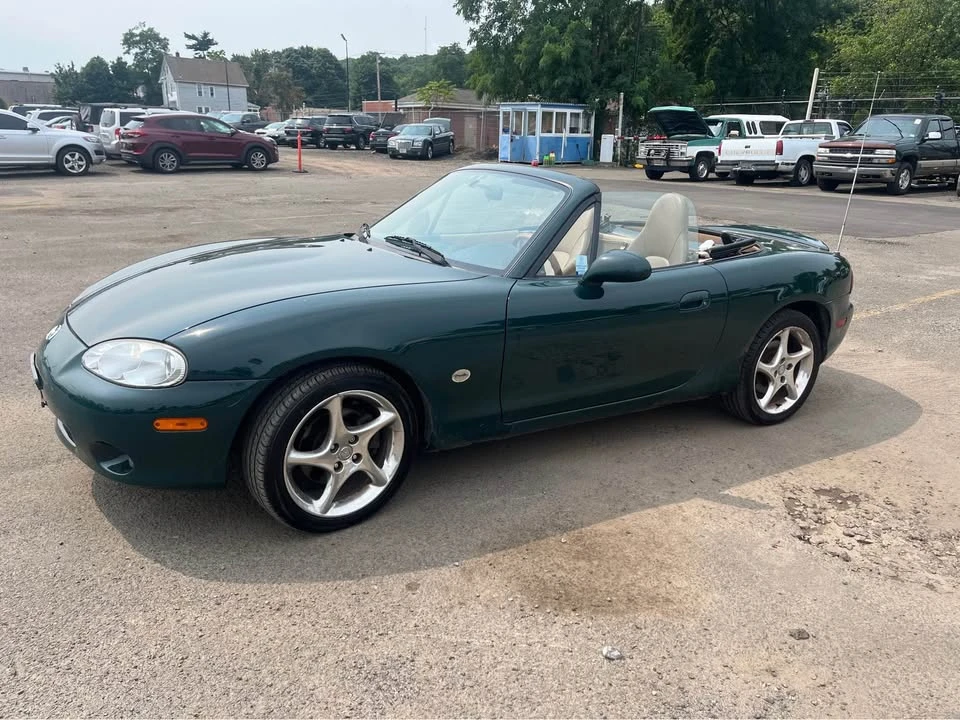 2001 Mazda NB MX-5 Miata - Image 2 of 20