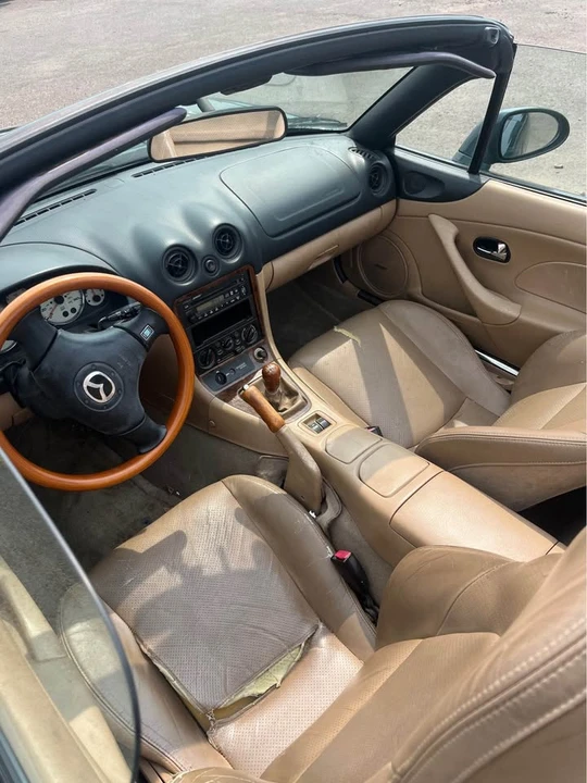 2001 Mazda NB MX-5 Miata - Image 5 of 20