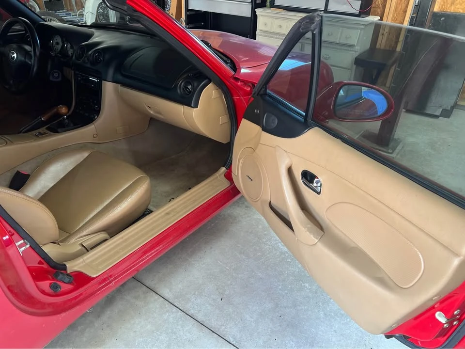 2001 Mazda NB MX-5 Miata - Image 7 of 18