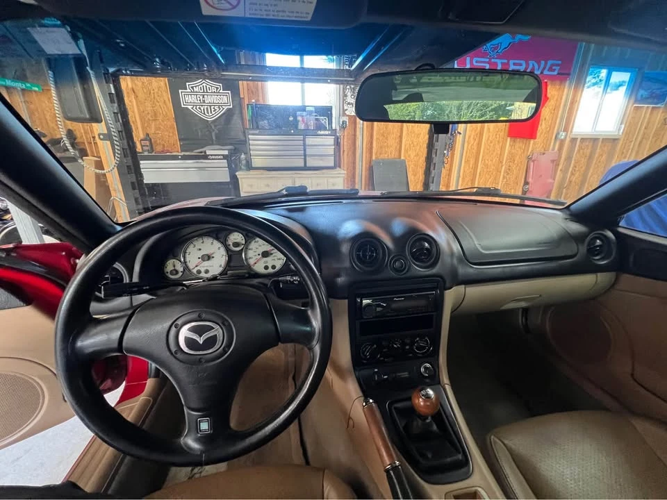 2001 Mazda NB MX-5 Miata - Image 10 of 18