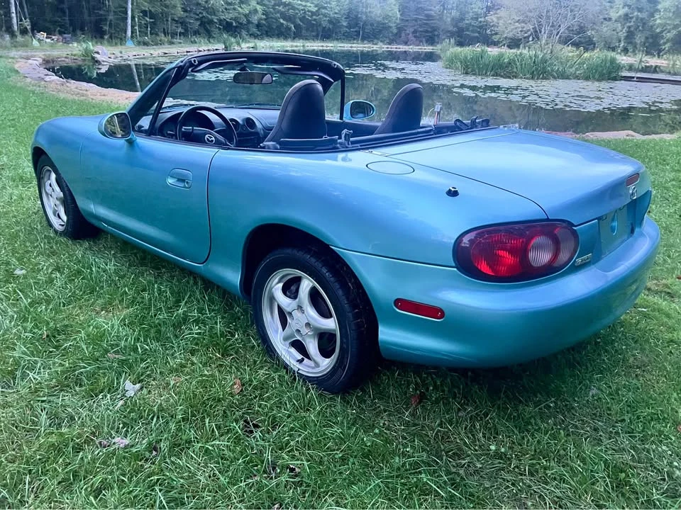 2001 Mazda NB MX-5 Miata - Image 11 of 20