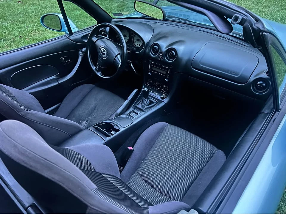 2001 Mazda NB MX-5 Miata - Image 16 of 20