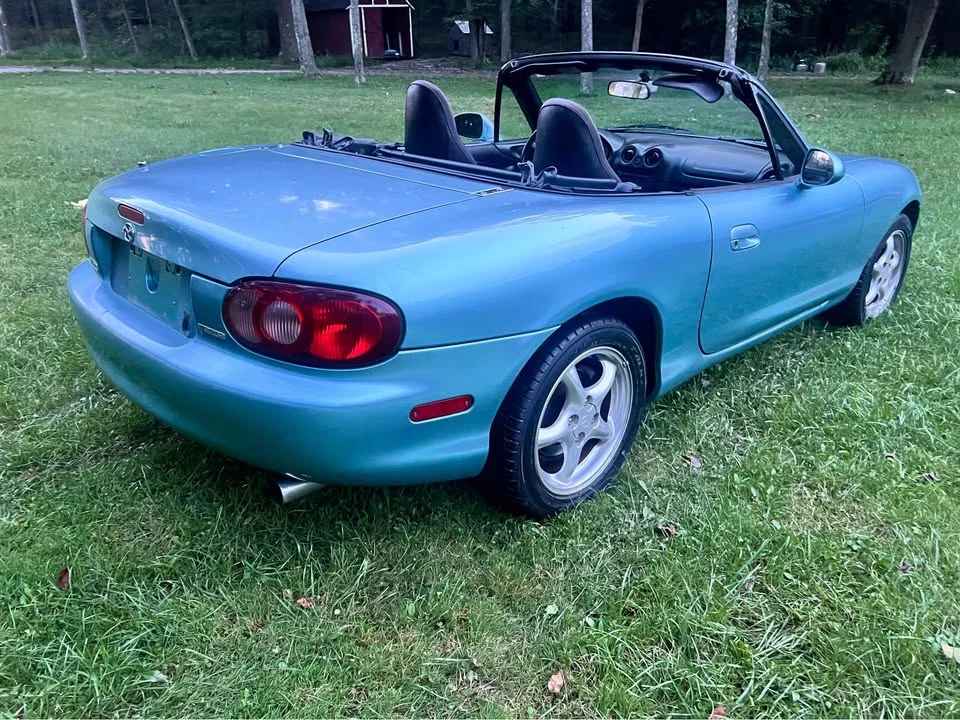 2001 Mazda NB MX-5 Miata - Image 10 of 20