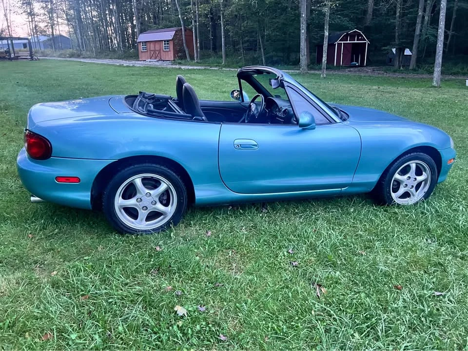 2001 Mazda NB MX-5 Miata - Image 7 of 20