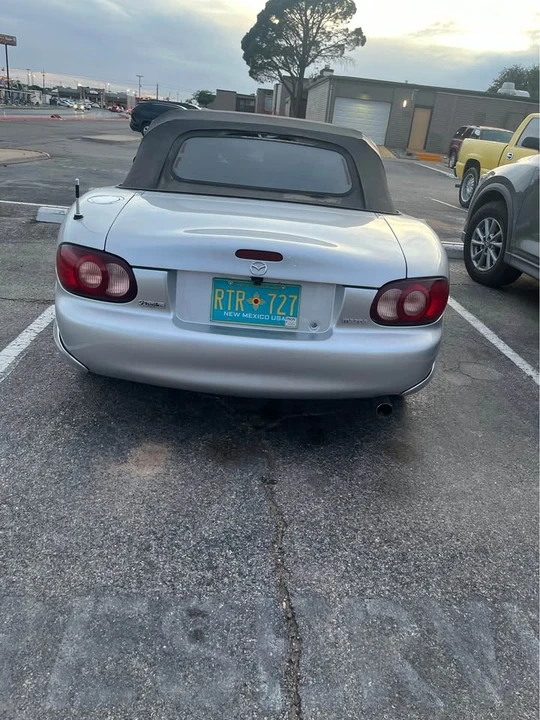 2001 Mazda NB MX-5 Miata - Image 5 of 6