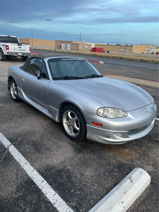 2001 Mazda NB MX-5 Miata - Image 2 of 6