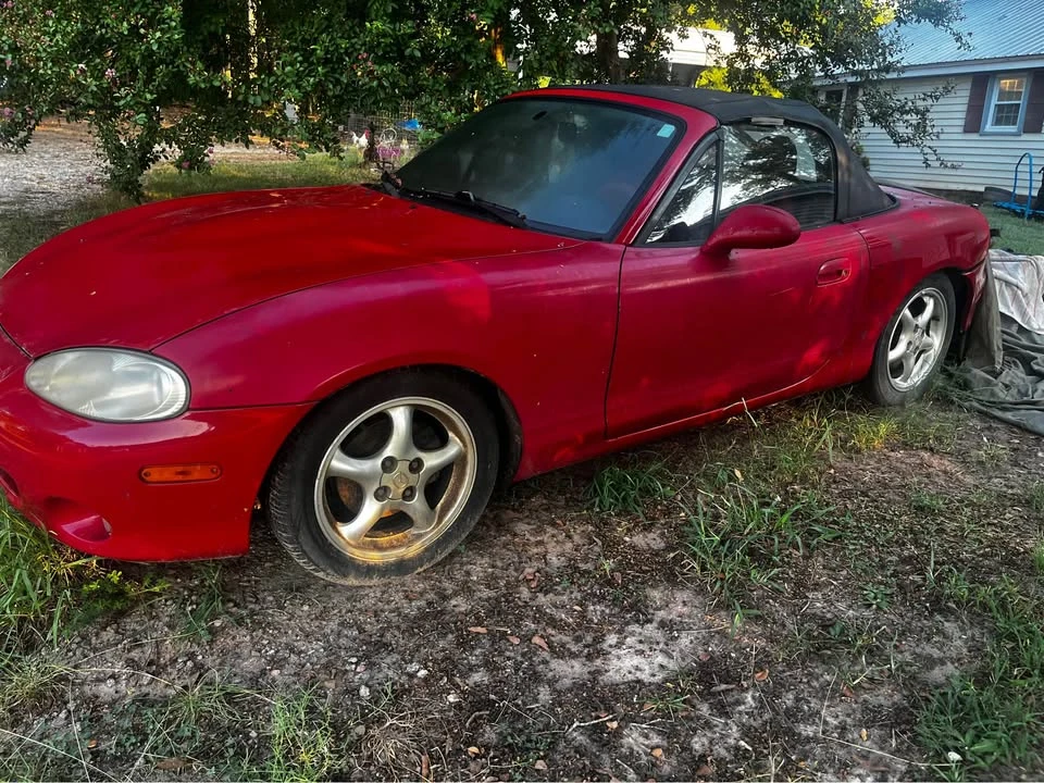 2001 Mazda NB MX-5 Miata - Image 2 of 11