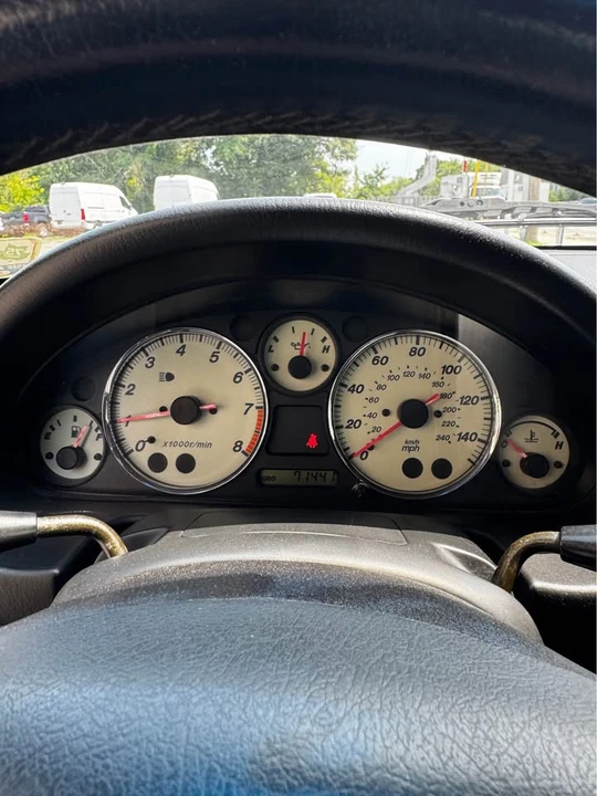 2001 Mazda NB MX-5 Miata - Image 11 of 19