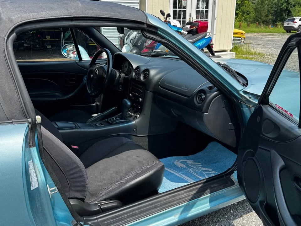 2001 Mazda NB MX-5 Miata - Image 7 of 19