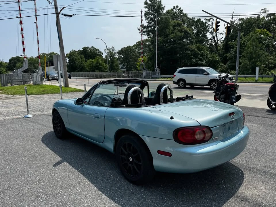 2001 Mazda NB MX-5 Miata - Image 14 of 19