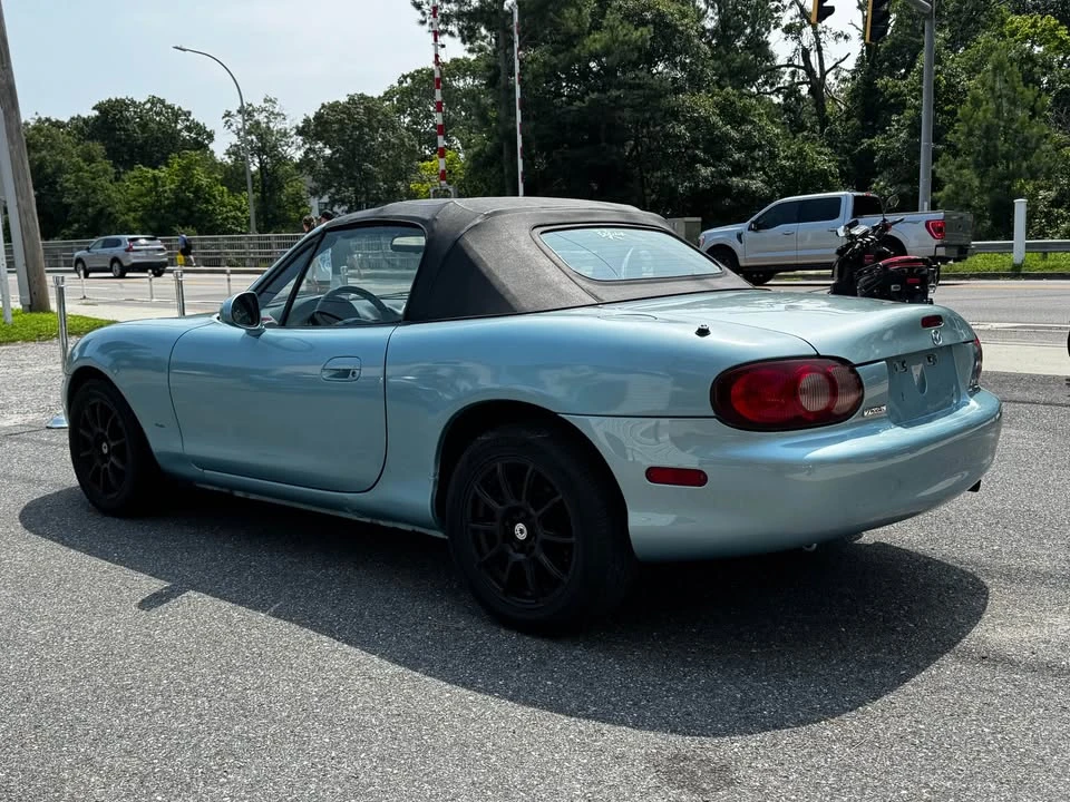 2001 Mazda NB MX-5 Miata - Image 5 of 19