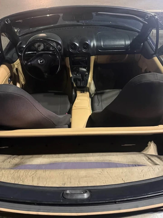 2001 Mazda NB MX-5 Miata - Image 5 of 10