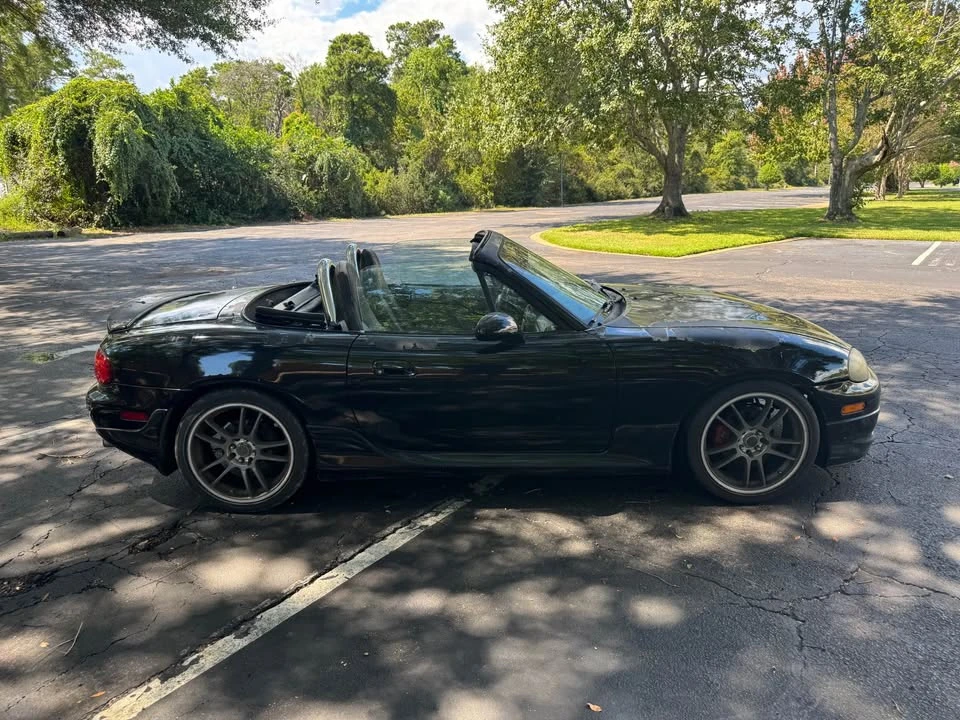 2001 Mazda NB MX-5 Miata - Image 2 of 8
