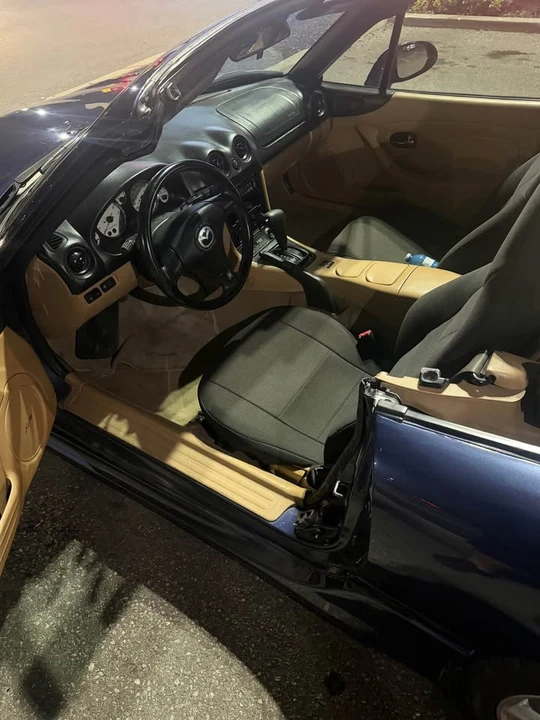 2001 Mazda NB MX-5 Miata - Image 7 of 10