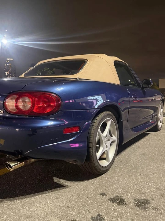 2001 Mazda NB MX-5 Miata - Image 2 of 10