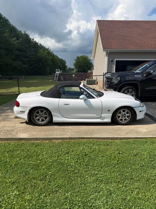 2001 Mazda NB MX-5 Miata - Image 5 of 5