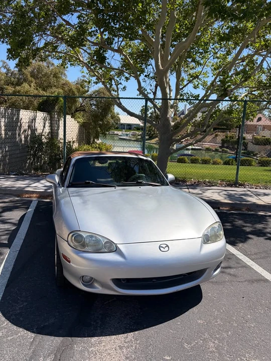 2001 Mazda NB MX-5 Miata - Image 2 of 7