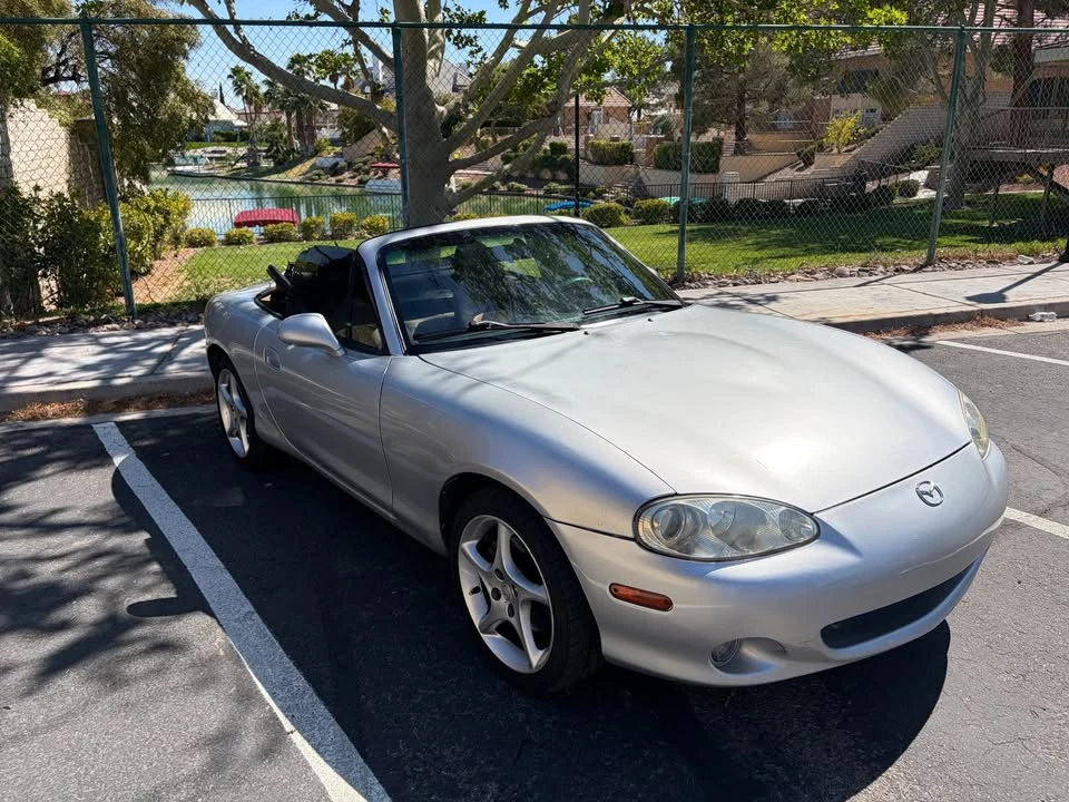 2001 Mazda NB MX-5 Miata - Image 4 of 7