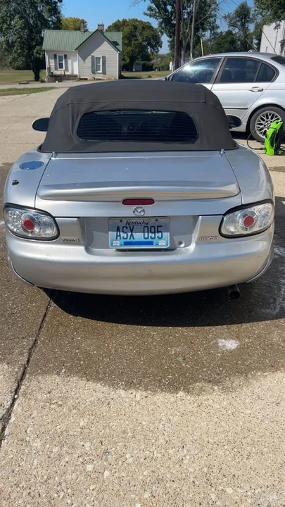 2001 Mazda NB MX-5 Miata - Image 3 of 12