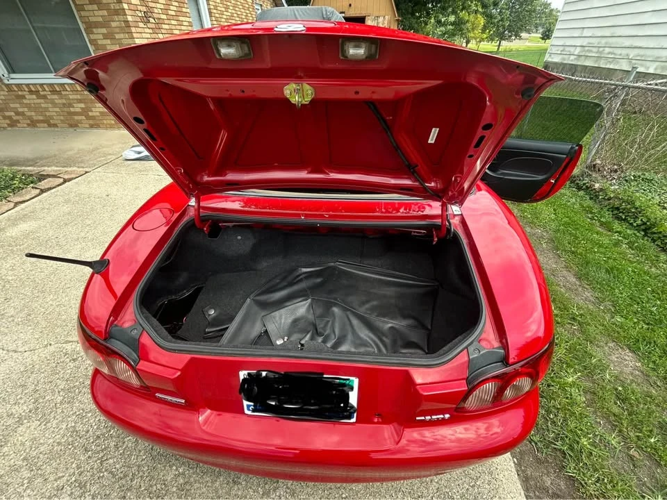 2001 Mazda NB MX-5 Miata - Image 9 of 19