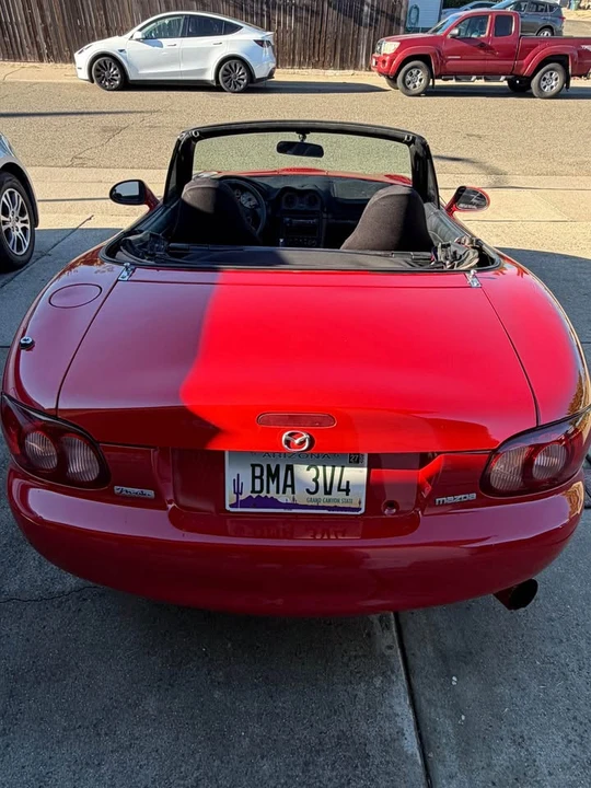 2001 Mazda NB MX-5 Miata - Image 6 of 11