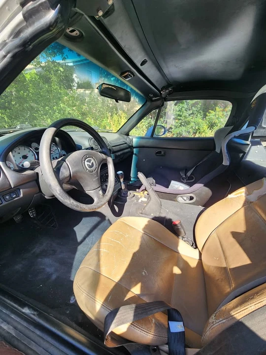 2001 Mazda NB MX-5 Miata - Image 12 of 15