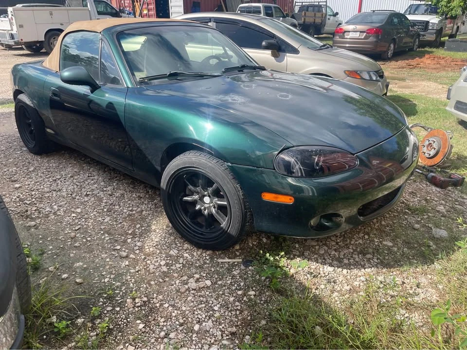 2001 Mazda NB MX-5 Miata - Image 12 of 13