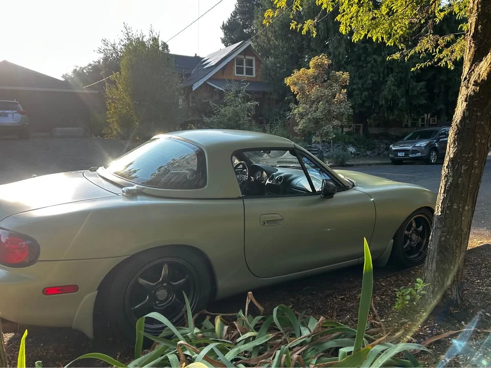 2001 Mazda NB MX-5 Miata - Image 5 of 12