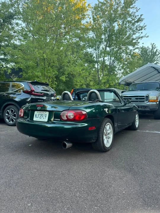 2001 Mazda NB MX-5 Miata - Image 4 of 8
