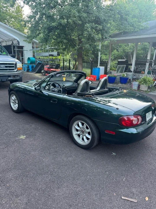 2001 Mazda NB MX-5 Miata - Image 3 of 8