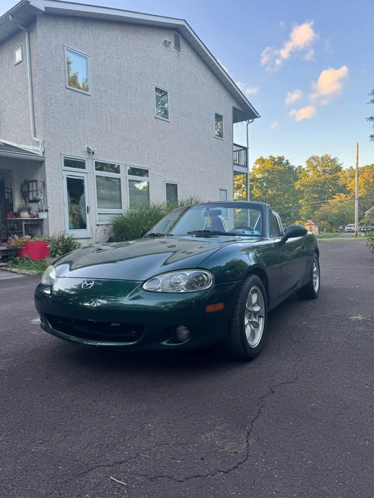2001 Mazda NB MX-5 Miata - Image 2 of 8