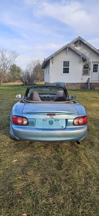 2001 Mazda NB MX-5 Miata - Image 4 of 5