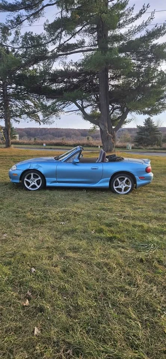 2001 Mazda NB MX-5 Miata - Image 3 of 5