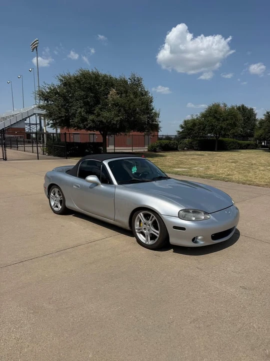 2001 Mazda NB MX-5 Miata - Image 2 of 8