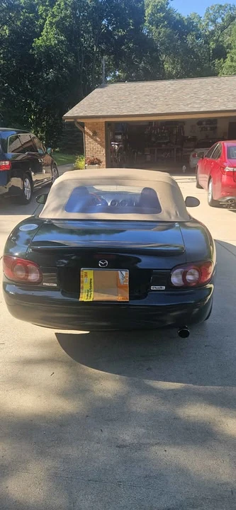 2001 Mazda NB MX-5 Miata - Image 11 of 15
