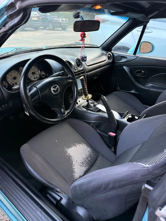 2001 Mazda NB MX-5 Miata - Image 7 of 14