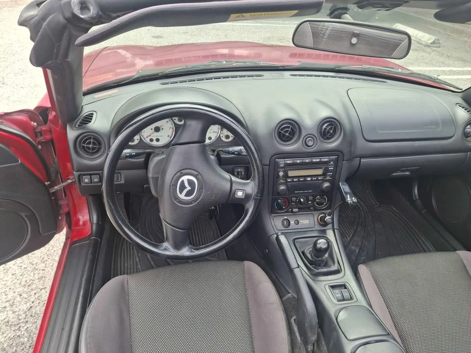 2001 Mazda NB MX-5 Miata - Image 8 of 9