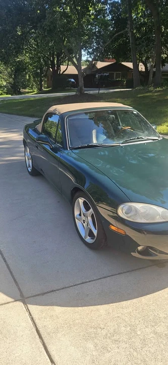 2001 Mazda NB MX-5 Miata - Image 10 of 15
