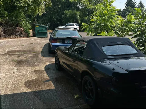 2001 Mazda MX-5 Convertible 2D