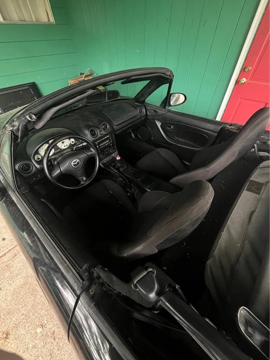 2001 Mazda NB MX-5 Miata - Image 5 of 6